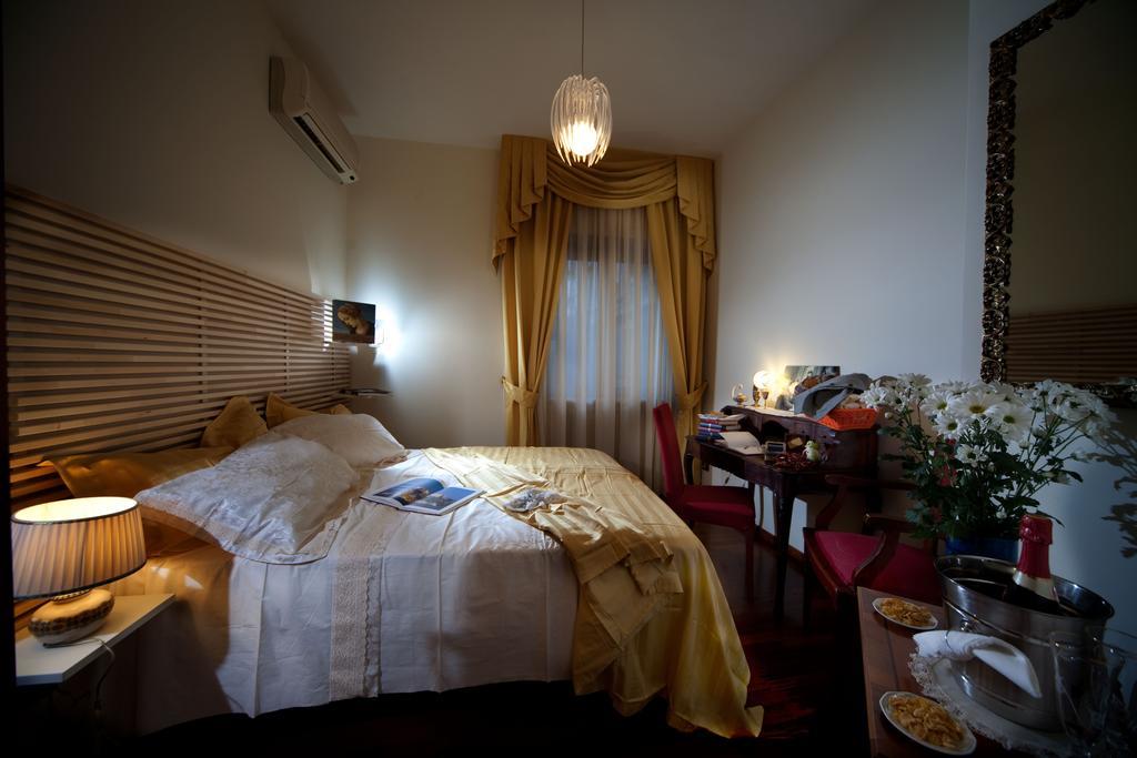 Bed and Breakfast Napoli Porta Di Mare Номер фото